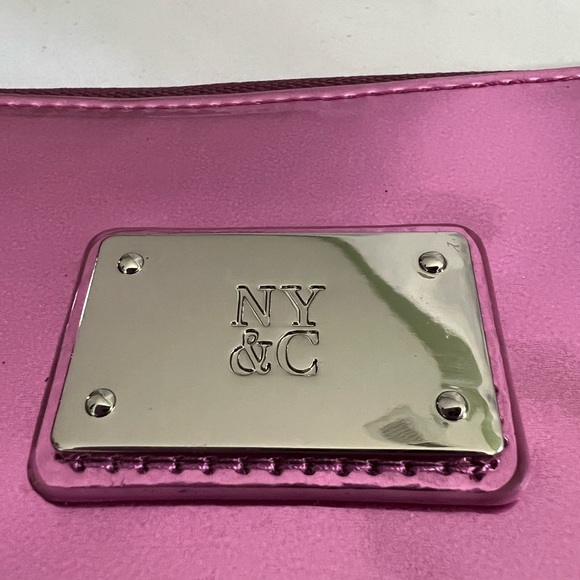 NWT NY& Co hot pink metallic bifold wristlet - Picture 7 of 10